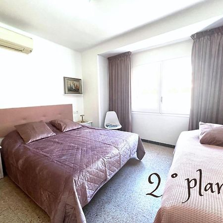 רוזס Escondite Central Con Terraza Compartida En La Azotea מראה חיצוני תמונה